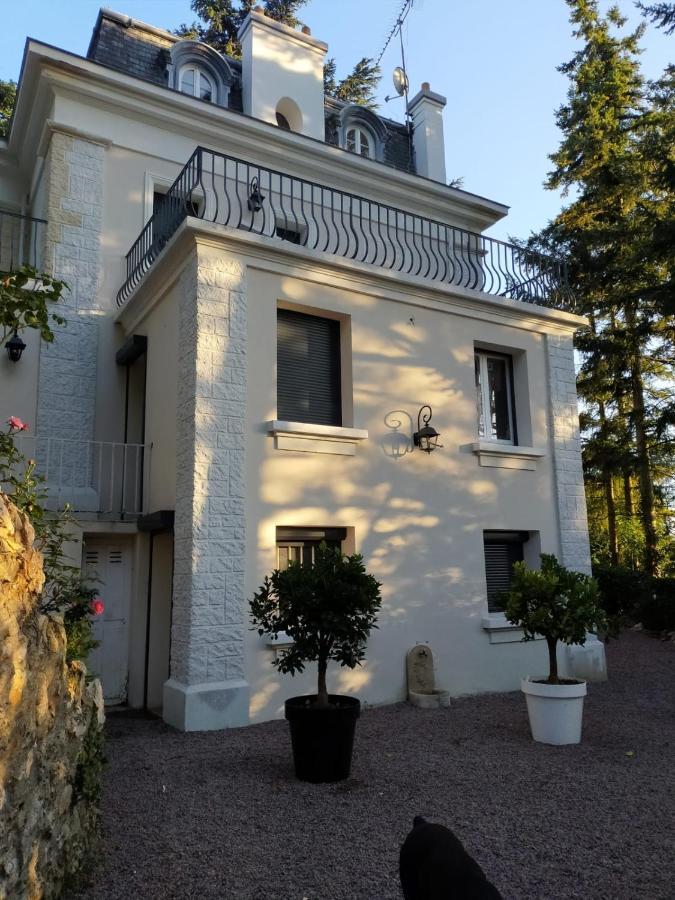Hotel Particulier De Montmorency - Proche Aeroport Paris Roissy-Charles De Gaulle Exterior foto